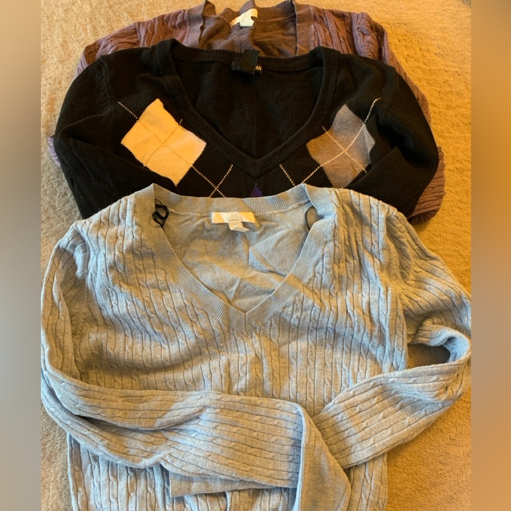 3 H & M sweaters